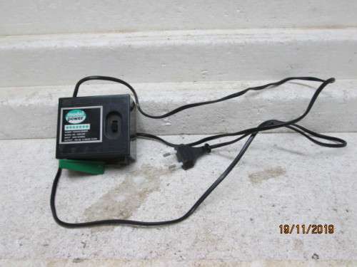 HO SCALE : MODELPOWER TRANSFORMER / CONTROLLER - LOT 534Y