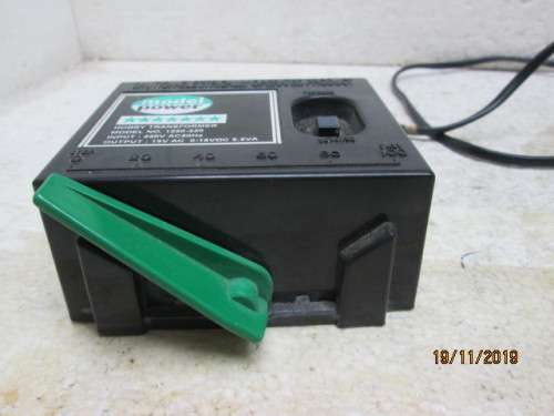 HO SCALE : MODELPOWER TRANSFORMER / CONTROLLER - LOT 534Y