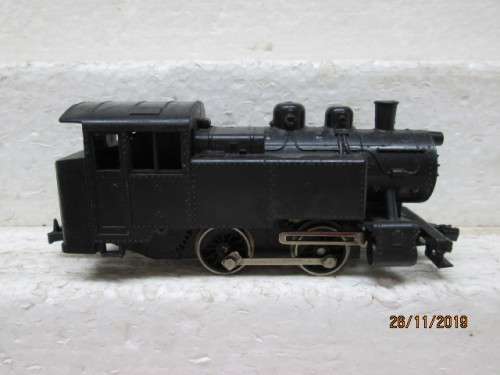 HO SCALE : LIMA 0-4-0 STEAM LOCOMOTIVE (BOXED) - LOT 653Y