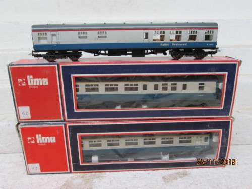 HO SCALE : LIMA BR COACHES x3 (BOXED) - LOT 679Y