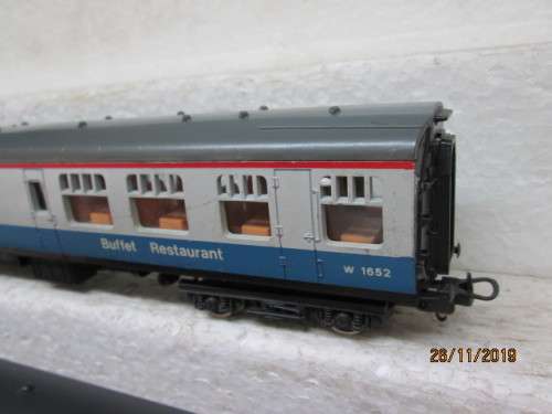 HO SCALE : LIMA BR COACHES x3 (BOXED) - LOT 679Y