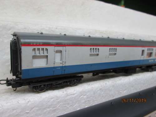 HO SCALE : LIMA BR COACHES x3 (BOXED) - LOT 679Y