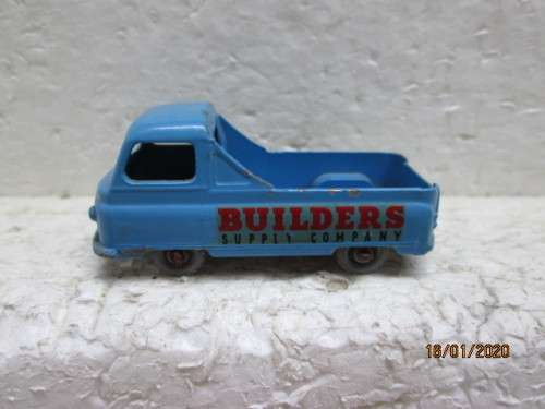 DIE CAST : LESNEY MORRIS J2 PICK-UP No 60 - LOT 893Y