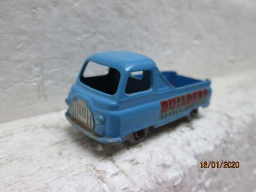 DIE CAST : LESNEY MORRIS J2 PICK-UP No 60 - LOT 893Y