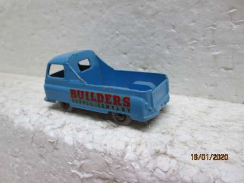 DIE CAST : LESNEY MORRIS J2 PICK-UP No 60 - LOT 893Y