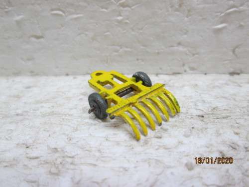 DIE CAST : FARM IMPLEMENT - LOT 907Y