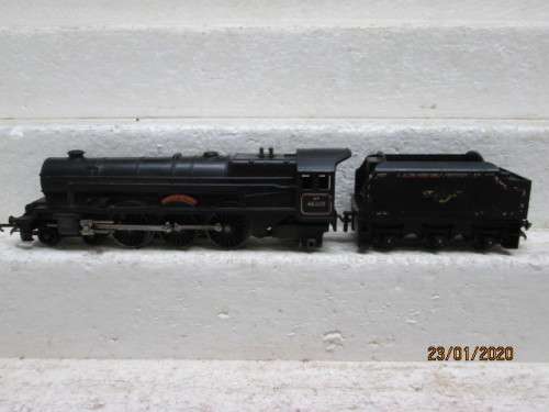 OO SCALE : TRI-ANG BRITISH RAILWAY 4-6-2 STEAM LOCOMOTIVE - LOT 114z