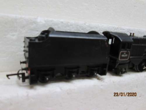 OO SCALE : TRI-ANG BRITISH RAILWAY 4-6-2 STEAM LOCOMOTIVE - LOT 114z