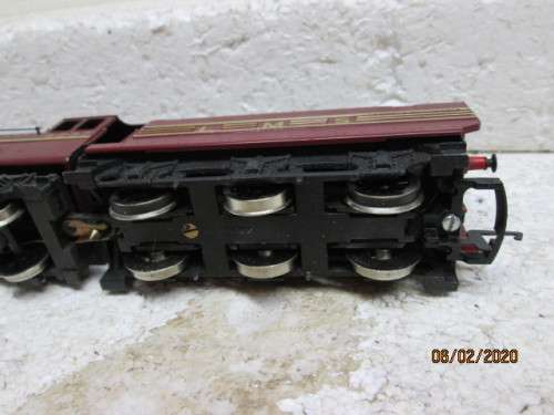 OO SCALE : HORNBY LMS "CITY OF BRISTOL" STEAM LOCOMOTIVE (BOXED) - LOT 144z
