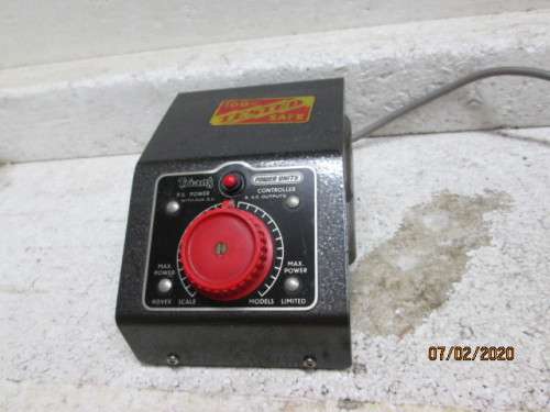 HO/OO SCALE : TRI-ANG CONTROLLER / TRANSFORMER - LOT 218z