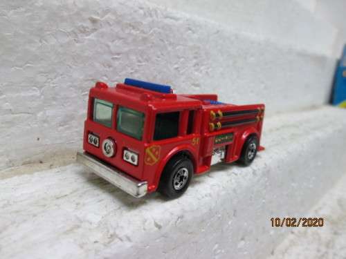 HOTWHEELS : FIRE EATER FIRE TRUCK - LOT 262z