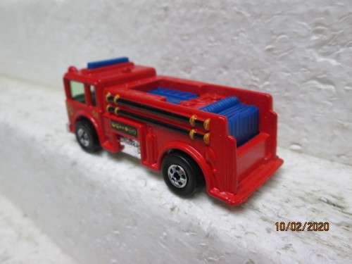 HOTWHEELS : FIRE EATER FIRE TRUCK - LOT 262z