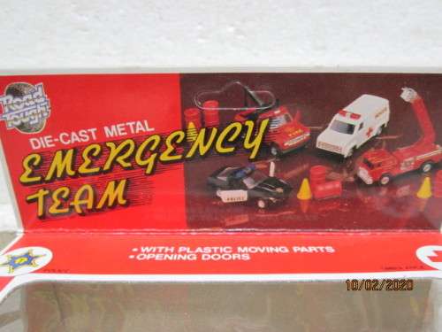 ROAD TOUGH : FIRE TRUCK (BOXED) - LOT 286z
