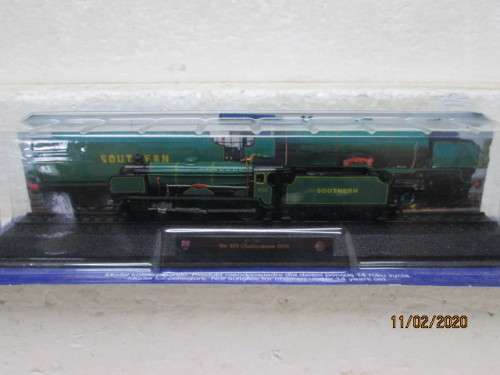 N SCALE : AMER COLLECTION No 925 4-4-0 STEAM LOCOMOTIVE UK (STATIC LOCOMOTIVE) - LOT 302z