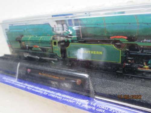 N SCALE : AMER COLLECTION No 925 4-4-0 STEAM LOCOMOTIVE UK (STATIC LOCOMOTIVE) - LOT 302z