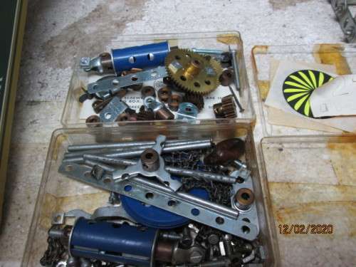 MECCANO CLOCK KIT 2 WITH CHIME (BOXED) - LOT 369z