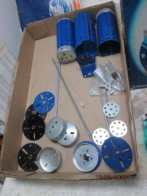 MECCANO CLOCK KIT 2 WITH CHIME (BOXED) - LOT 369z