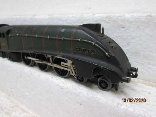 OO SCALE : HORNBY DUBLO 4-6-2 STEAM LOCOMOTIVE (3-RAIL) - LOT 374z