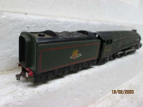 OO SCALE : HORNBY DUBLO 4-6-2 STEAM LOCOMOTIVE (3-RAIL) - LOT 374z