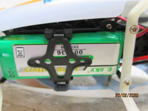 RC ESKY HOBBY E-500 HELICOPTER - LOT 454z