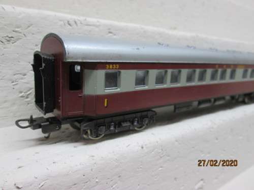 HO SCALE : LIMA SAR TRANS KAROO FIRST CLASS COACH - LOT 518z
