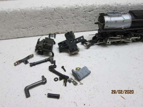 HO SCALE : RIVAROSSI BIG BOY STEAM LOCOMOTIVE (FOR SPARES) - LOT 568z