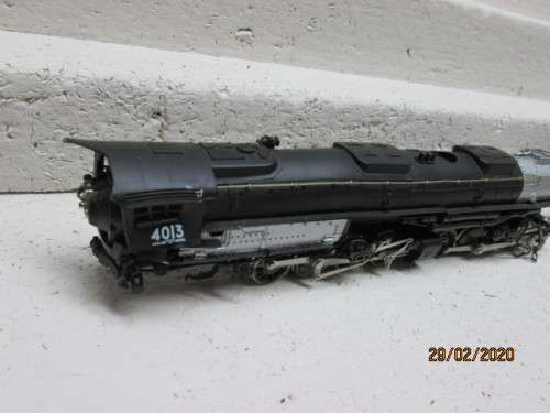 HO SCALE : RIVAROSSI BIG BOY STEAM LOCOMOTIVE (FOR SPARES) - LOT 568z