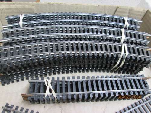 HO SCALE : LIMA TRACK x68 PIECES - LOT 664z