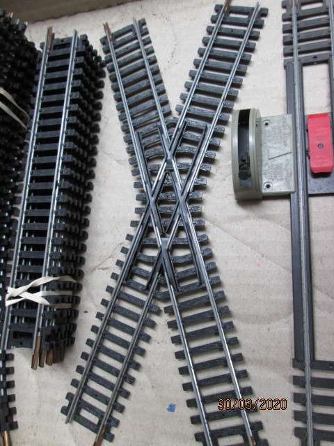 HO SCALE : LIMA TRACK x68 PIECES - LOT 664z