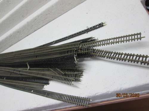 N SCALE : NICKEL SILVER FLEXITRACK LONG OFF-CUTS x37 PIECES - LOT 683z