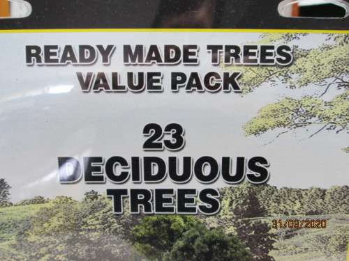 HO SCALE : WOODLAND SCENICS : x23 DECIDUOUS TREES (BOXED) - LOT 846z