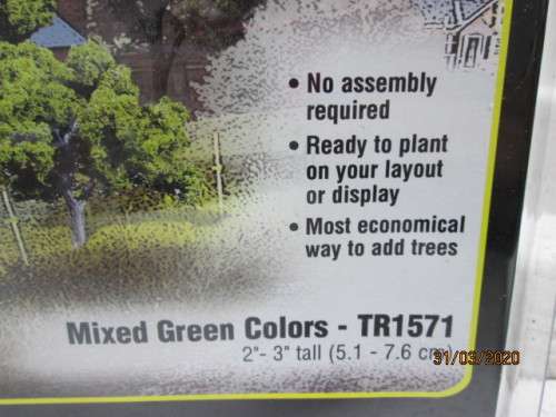 HO SCALE : WOODLAND SCENICS : x23 DECIDUOUS TREES (BOXED) - LOT 846z