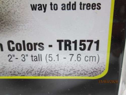 HO SCALE : WOODLAND SCENICS : x23 DECIDUOUS TREES (BOXED) - LOT 846z