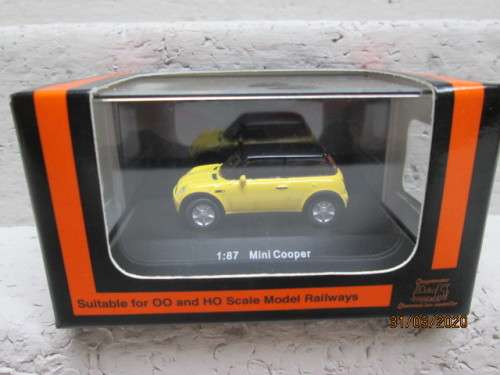 HO SCALE : GAUGEMASTER NEW MINI COOPER CAR (BOXED) - LOT 880z