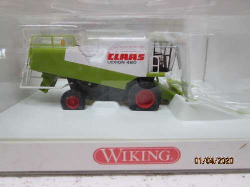 HO SCALE : WIKING CLAAS HARVESTER  (BOXED) - LOT 972z