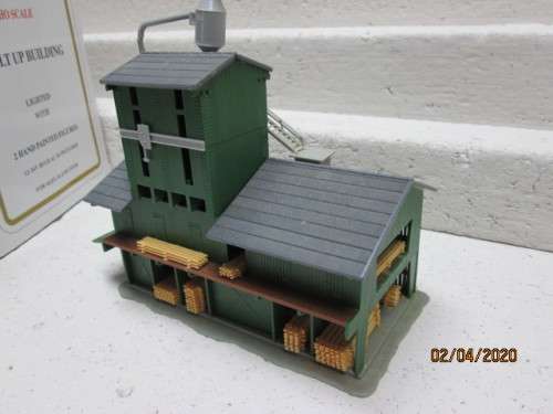 HO SCALE : MODELPOWER - LUMBER YARD (BOXED) - LOT 34AA