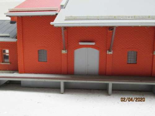 HO SCALE : KIBRI LARGE STATION BUILDING SHED (BOXED) - LOT 48AA