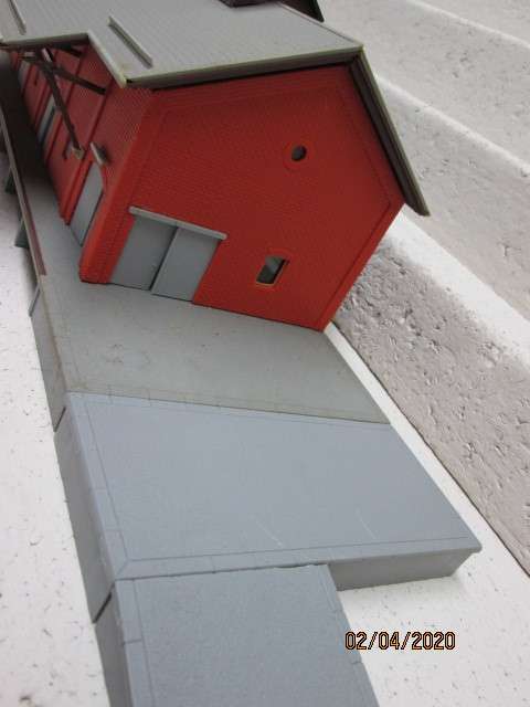 HO SCALE : KIBRI LARGE STATION BUILDING SHED (BOXED) - LOT 48AA