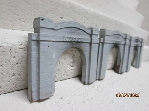 HO & N SCALE : CHOOCH  x3 SINGLE RAIL TUNNEL ENTRANCES - LOT 76AA