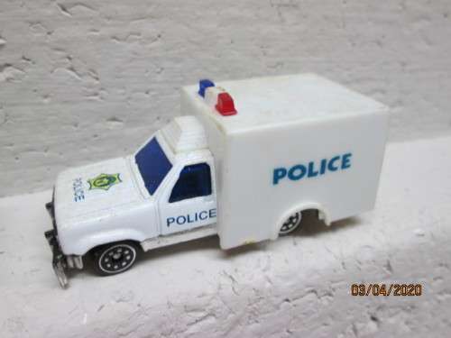 HO SCALE : VEHICLES x6 (ENTRY LEVEL) - LOT 106AA
