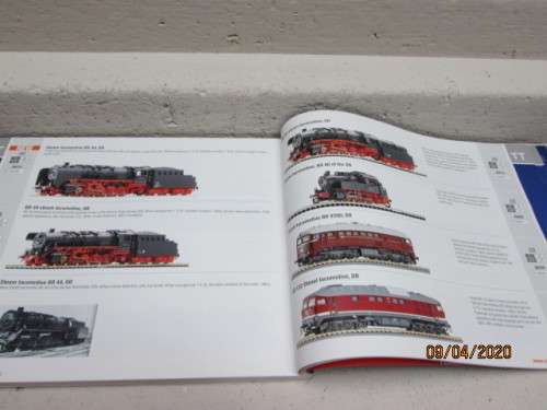 HO SCALE : ROCO CATALOGUE 2011/2012 - LOT 150AA