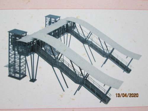 HO SCALE : FALLER PEDESTRIAN DOUBLE RAIL BRIDGE KIT (BOXED) - LOT 167AA