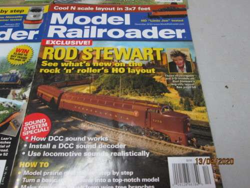 HO SCALE : MODEL RAILROADER MAGAZINES x10  - LOT 168AA