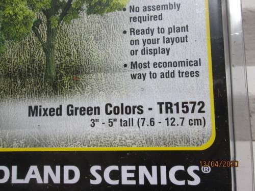 HO SCALE : WOODLAND SCENICS : 14 DECIDUOS TREES (BOXED) - LOT 185AA