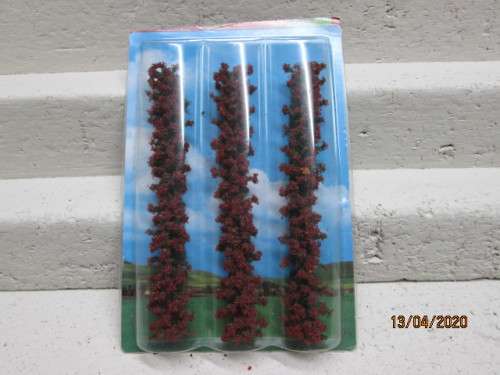 HO SCALE : FALLER : x3 RED BLOOMING HEDGES (BOXED) - LOT 199AA