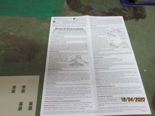 HO SCALE : WOODLAND SCENICS M.T. ARMS HOTEL KIT - LOT 385AA