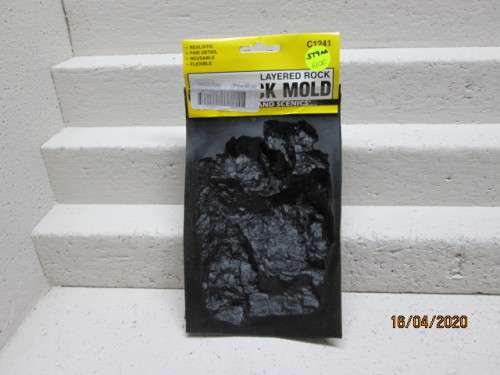 HO SCALE : WOODLAND SCENICS : SILICON ROCK MOULD C1241 - LOT 379AA