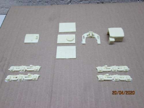 HO SCALE : SAR CLASS 33 DIESEL LOCOMOTIVE DETAIL KIT - LOT 496AA