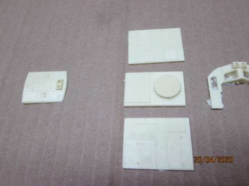 HO SCALE : SAR CLASS 33 DIESEL LOCOMOTIVE DETAIL KIT - LOT 496AA