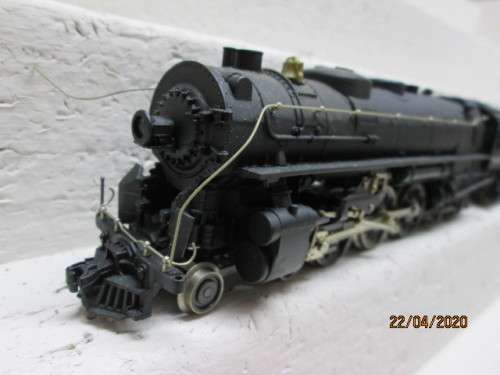 HO SCALE : RIVAROSSI 4-6-4 NEW YORK CENTRAL STEAM LOCOMOTIVE - LOT 457AA